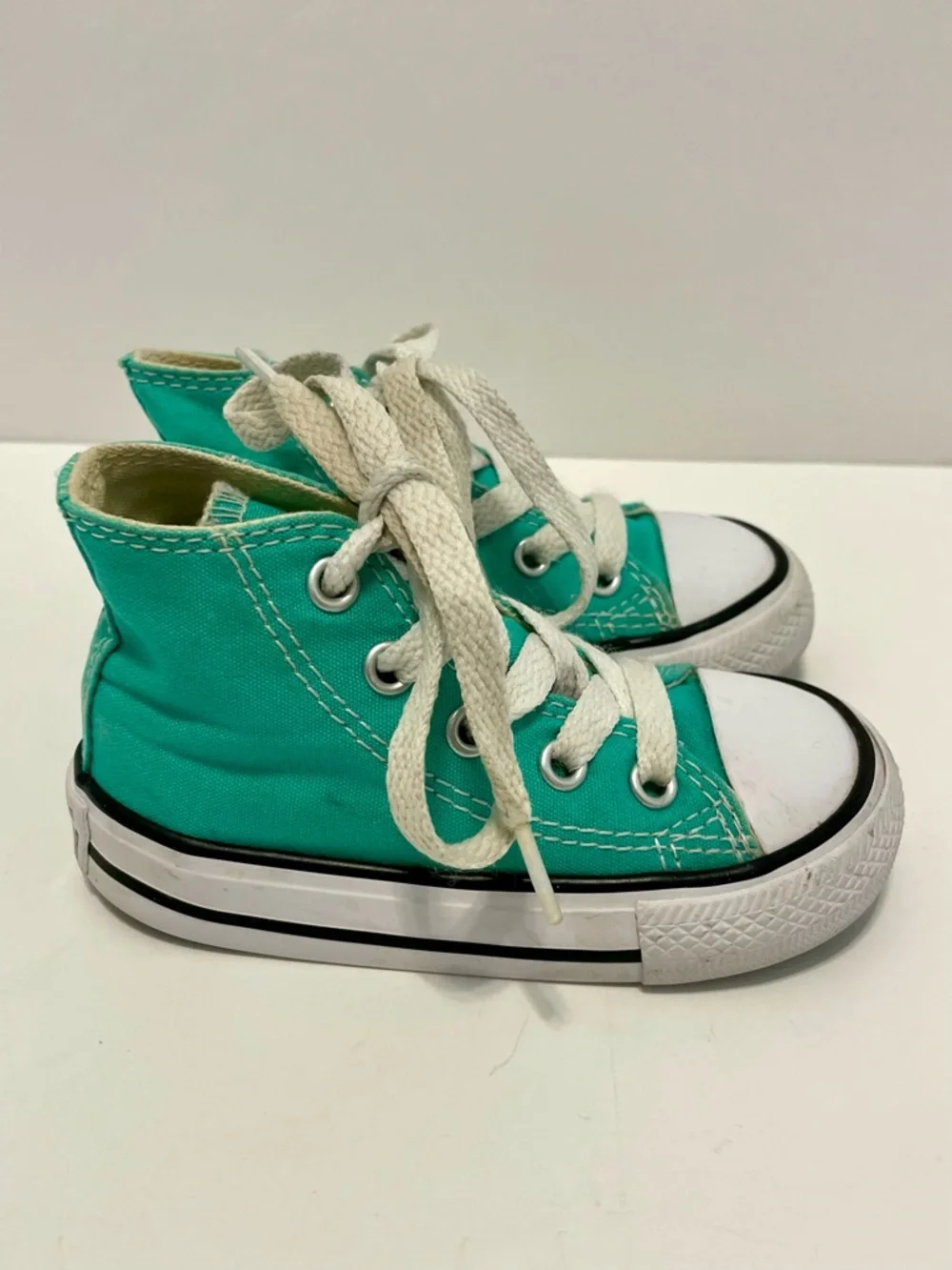 Converse All Star Chuck Taylor Classic High Top Kids Sneakers Youth Size 5 Teal